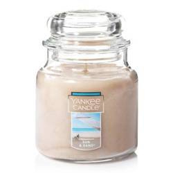Yankee Candle Small Jar Sun & Sand mała świeca zapachowa letni piasek i słońce 104 g